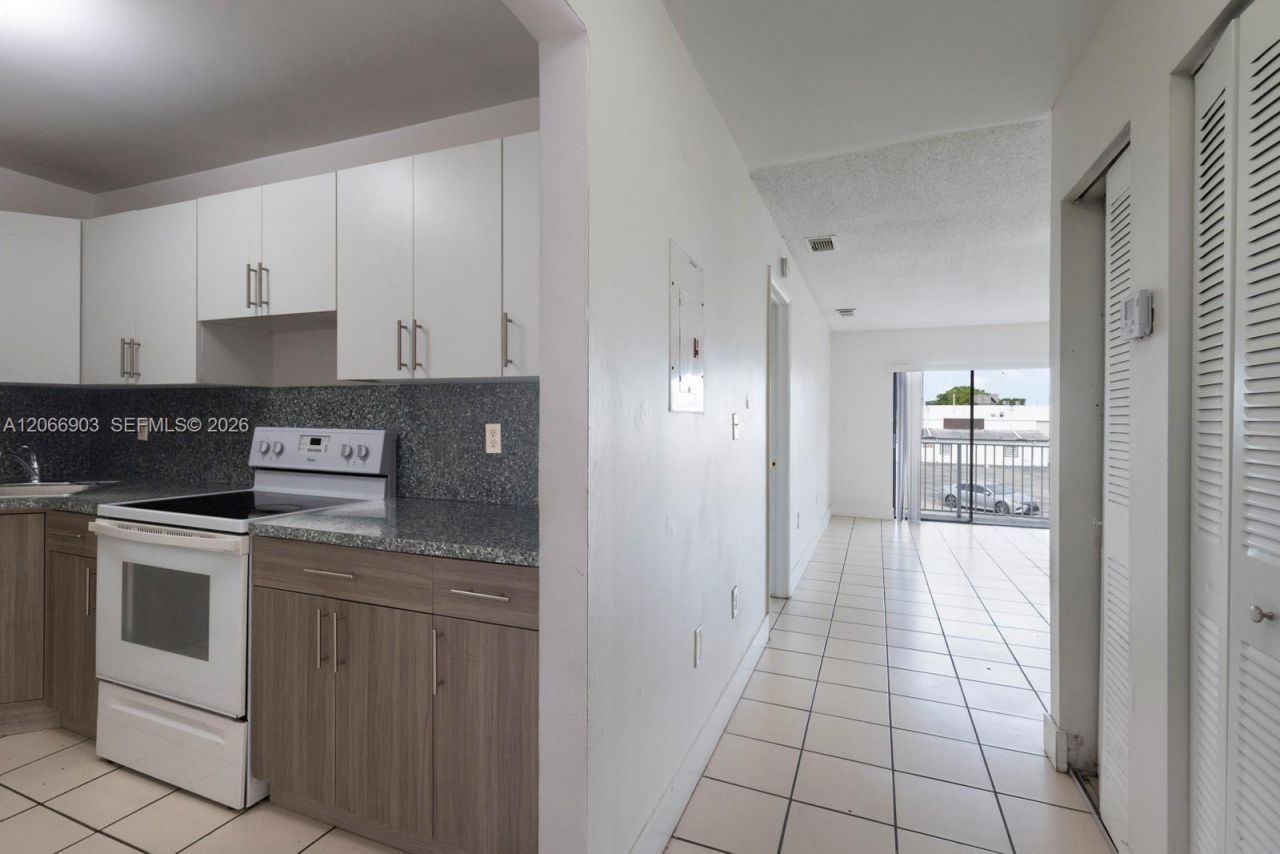 Please Call For Address, Unit 206, Hialeah, FL 33016 Photo
