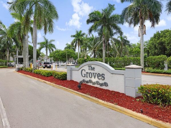 1700 SE 31st Ct , Homestead, FL 33035