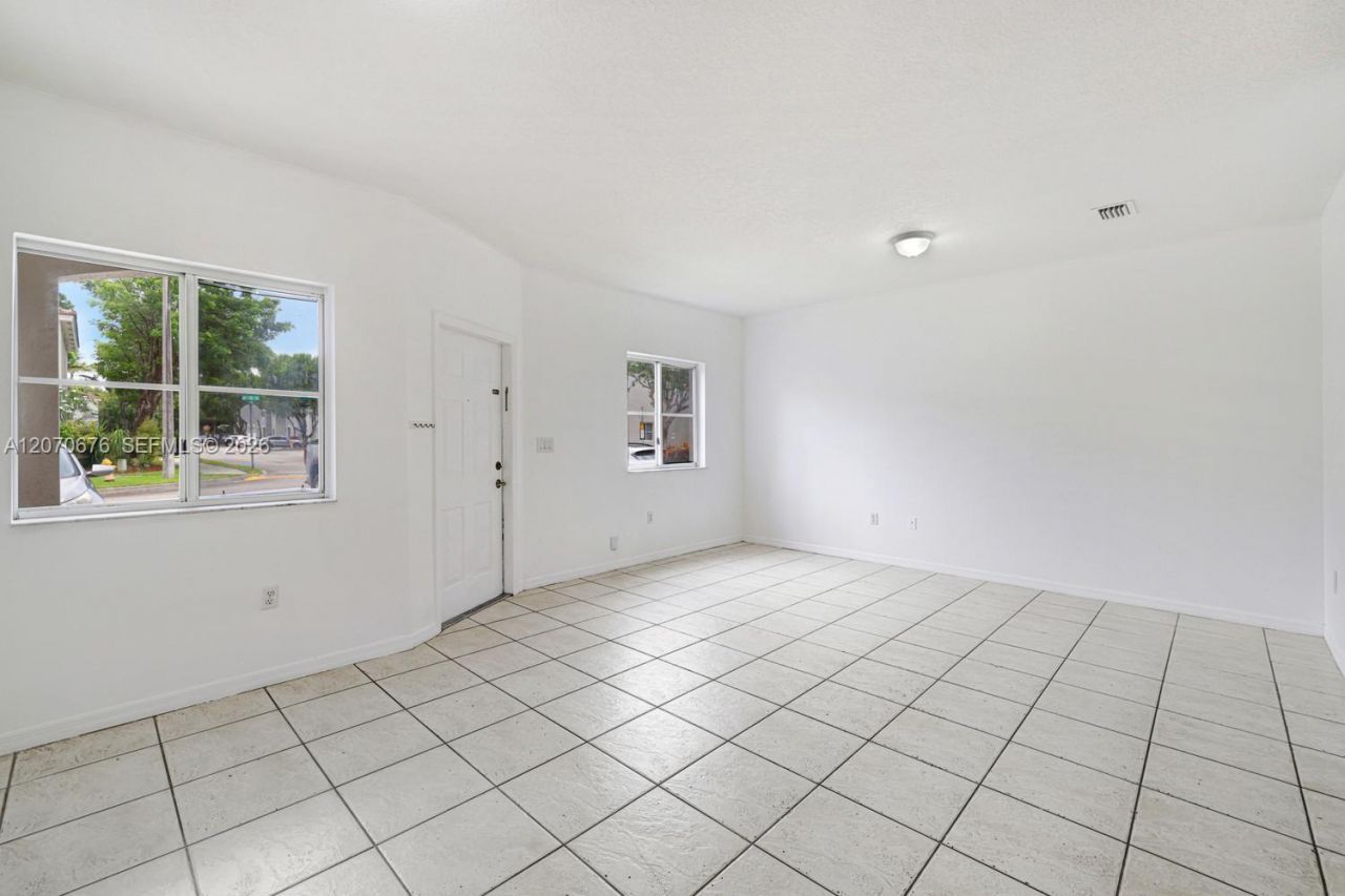 1700 SE 31st Ct , Homestead, FL 33035 Photo