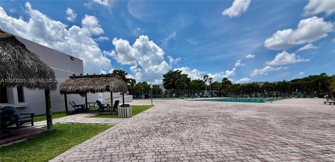 8520 SW 133rd Ave Rd , Unit 406, Miami, FL 33183 Photo