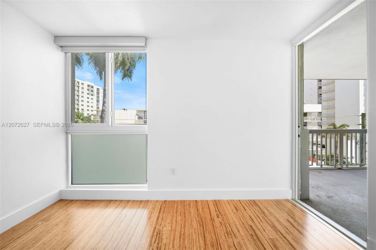 1670 Bay Rd, Unit 4B, Miami Beach, FL 33139 Photo