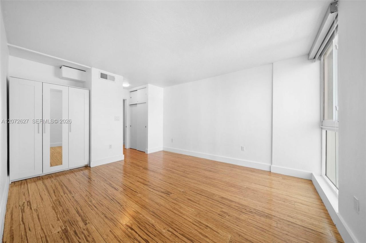 1670 Bay Rd, Unit 4B, Miami Beach, FL 33139 Photo