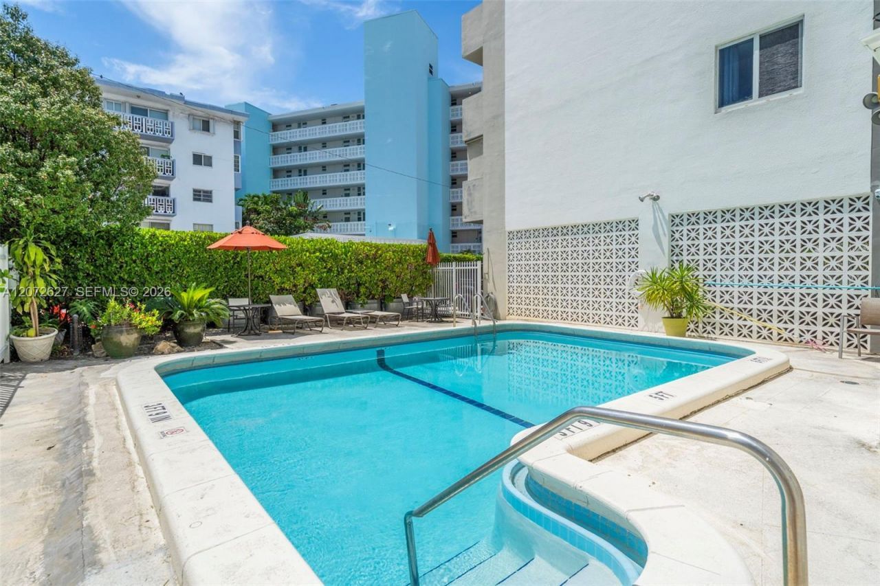 1670 Bay Rd, Unit 4B, Miami Beach, FL 33139 Photo