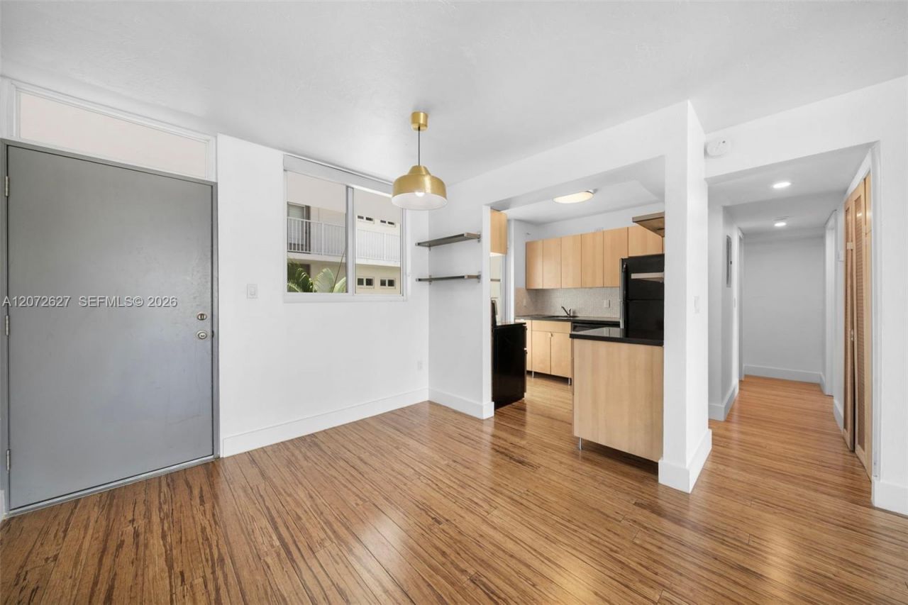 1670 Bay Rd, Unit 4B, Miami Beach, FL 33139 Photo