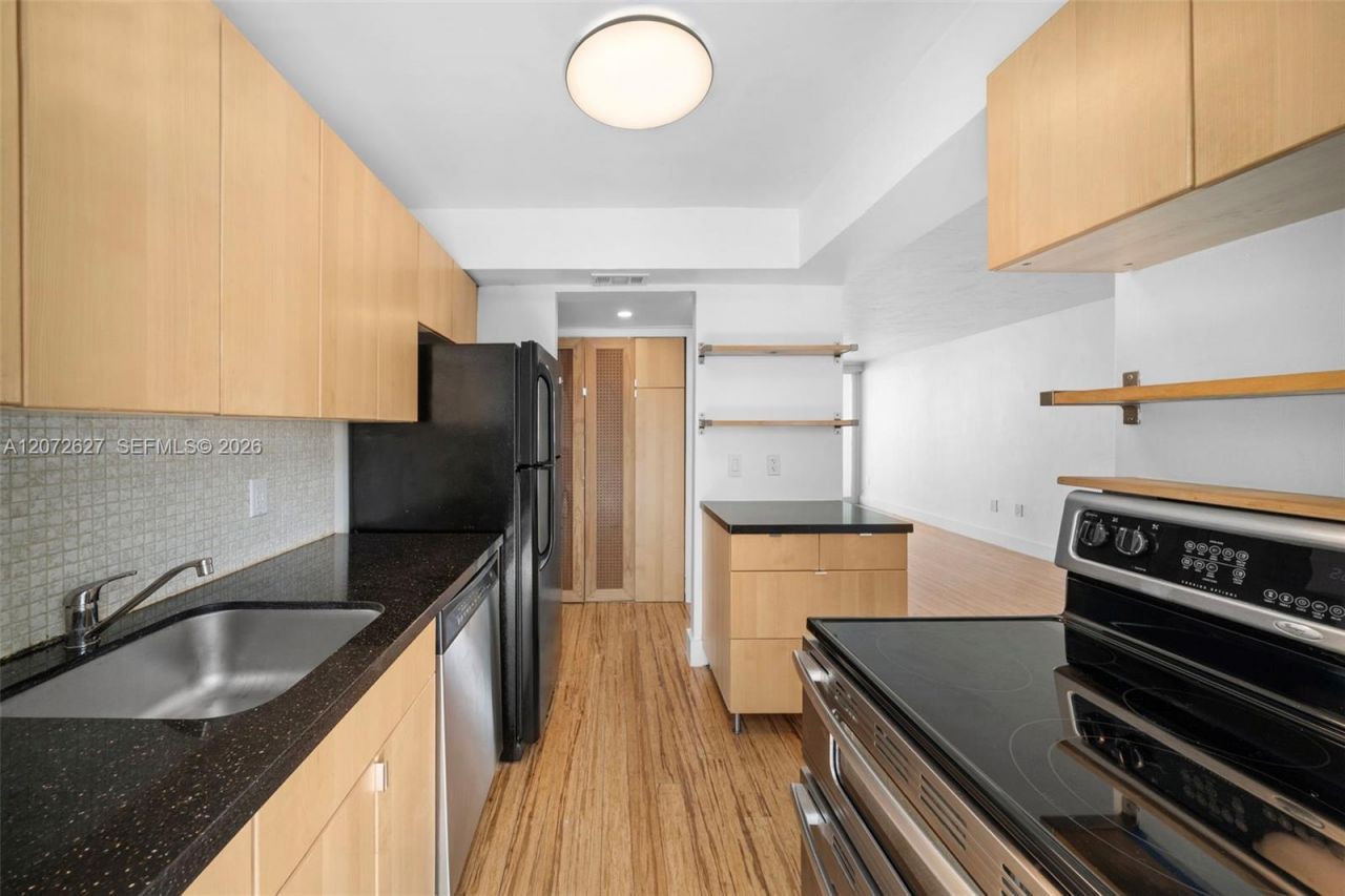 1670 Bay Rd, Unit 4B, Miami Beach, FL 33139 Photo