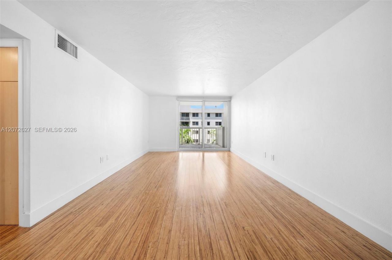 1670 Bay Rd, Unit 4B, Miami Beach, FL 33139 Photo