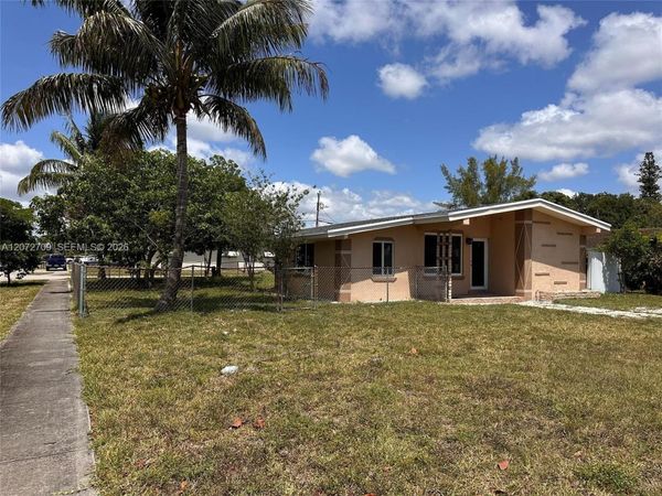 17150 NE 4th Pl , North Miami Beach, FL 33162