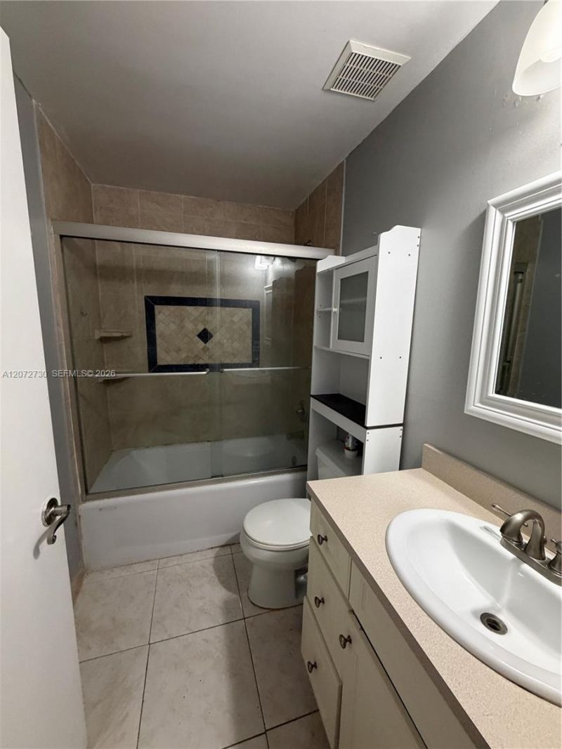 14902 SW 82nd Ln, Unit 13-205, Miami, FL 33193 Photo
