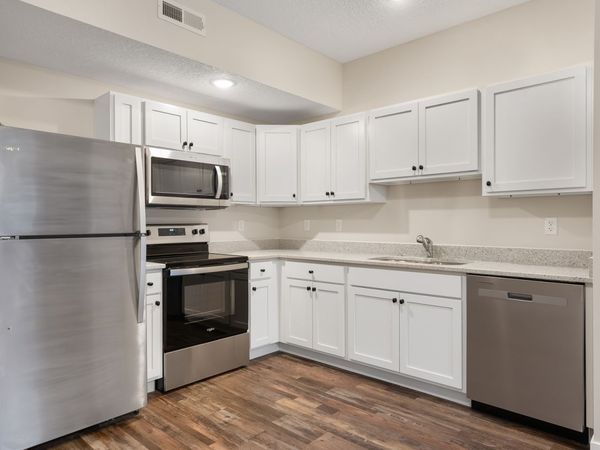1164 Devils Glen Road , Unit 012, Bettendorf, IA 52722