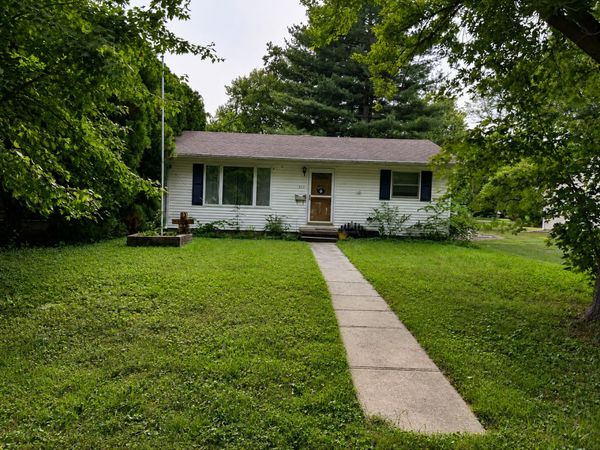 321 N Shelby Street, Moweaqua, IL 62550