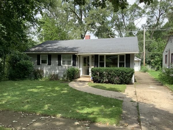468 N Lakeshore Drive , Mundelein, IL 60060