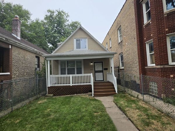 6520 S Talman Avenue , Chicago, IL 60629