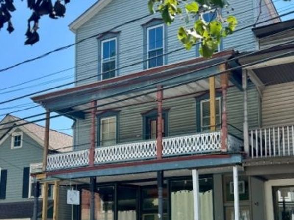 21 Main St, Blairstown, NJ 07825