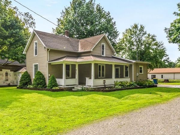 907 E 2nd Street Ext Street, North Manchester, IN 46962