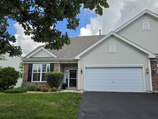 8211 Tremont Lane , Joliet, IL 60431