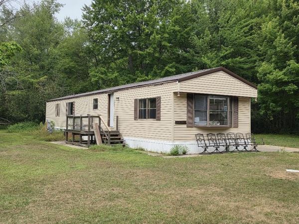 W625 Weigers ROAD, Marinette, WI 54143