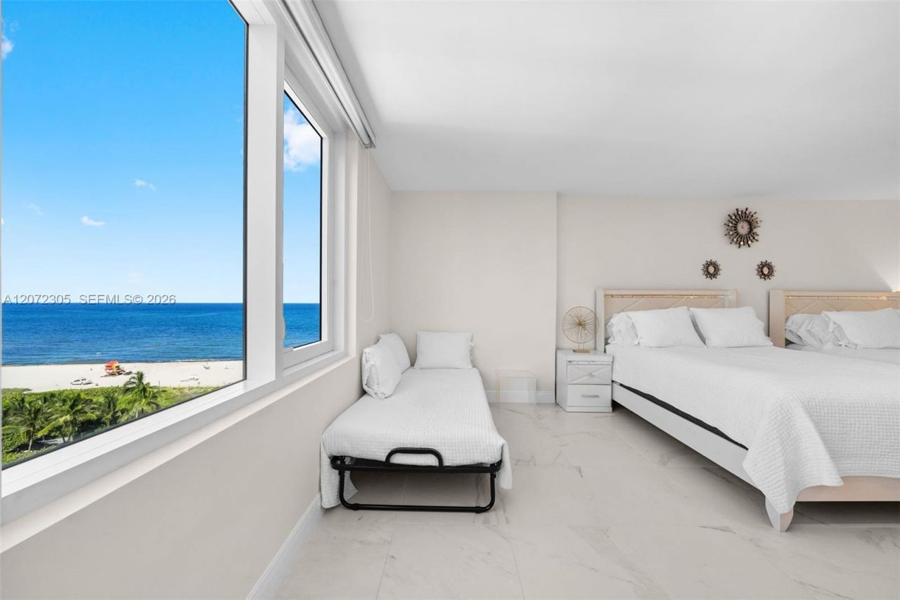 2301 Collins Ave , Unit 1014, Miami Beach, FL 33139 Photo