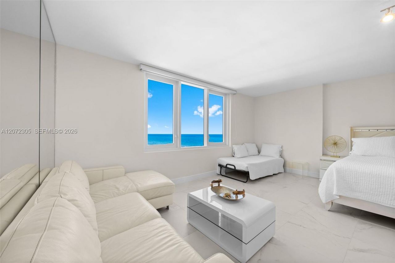 2301 Collins Ave , Unit 1014, Miami Beach, FL 33139 Photo