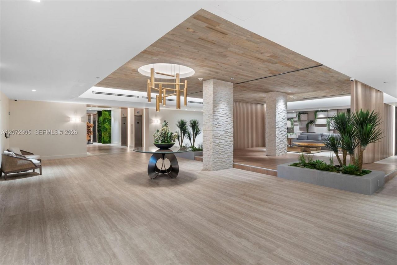 2301 Collins Ave , Unit 1014, Miami Beach, FL 33139 Photo