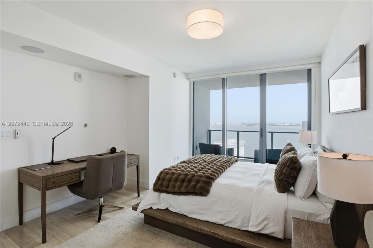 1451 Brickell Ave , Unit 2501, Miami, FL 33131 Photo