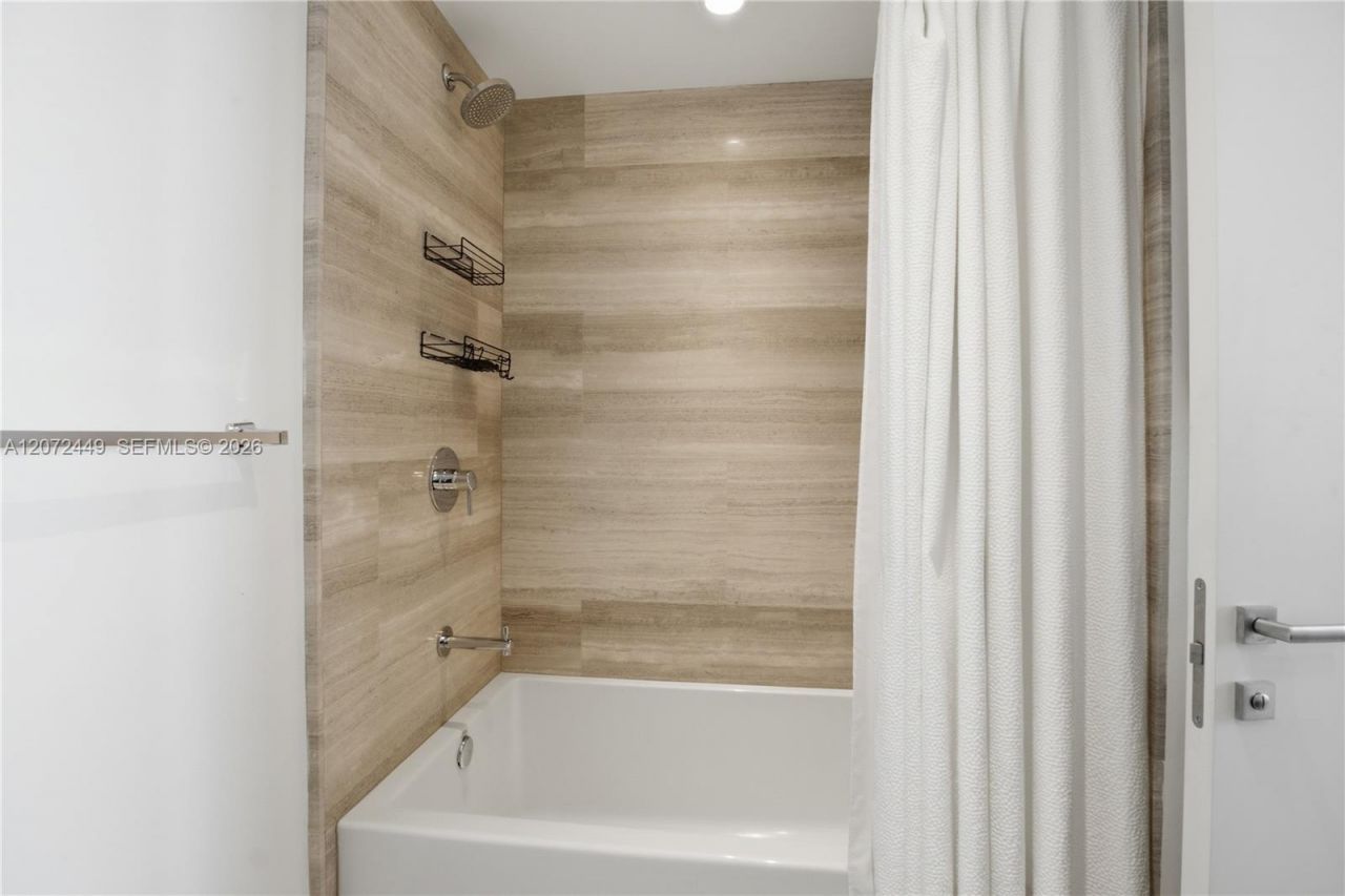 1451 Brickell Ave , Unit 2501, Miami, FL 33131 Photo