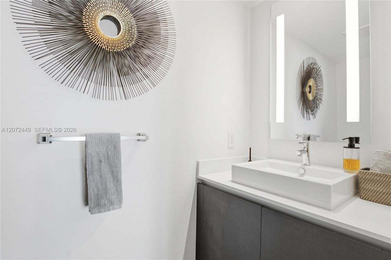 1451 Brickell Ave , Unit 2501, Miami, FL 33131 Photo