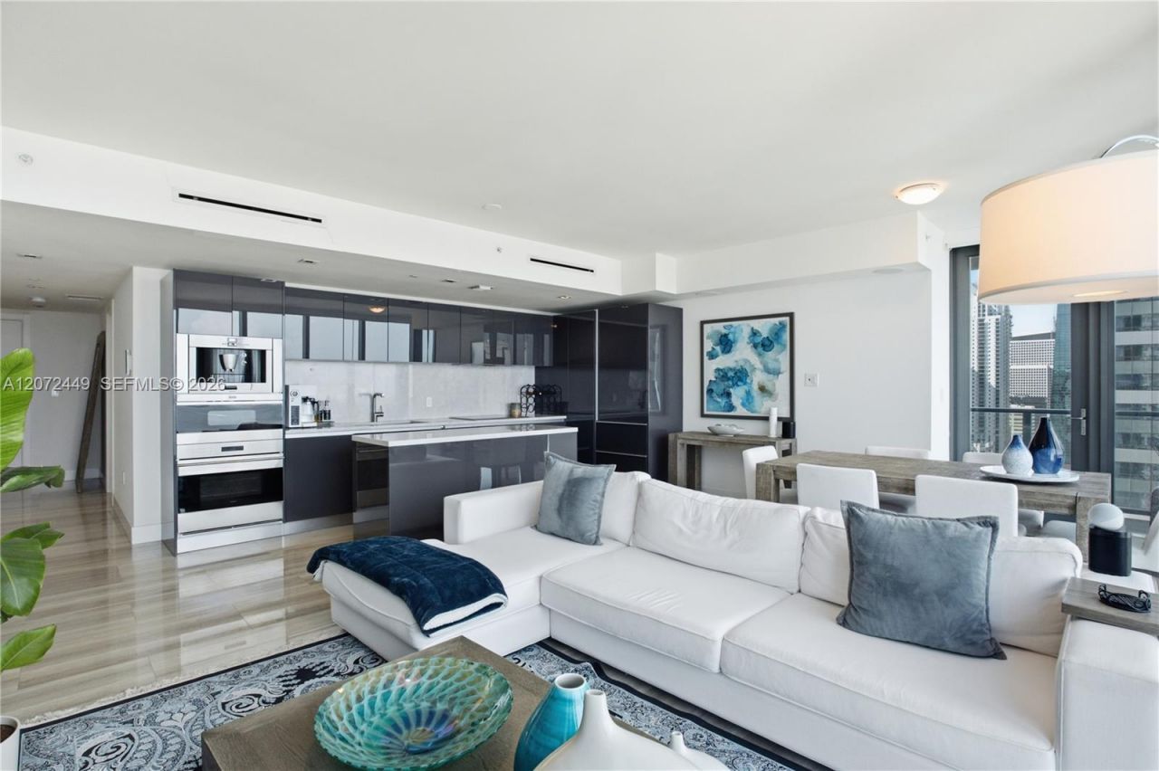 1451 Brickell Ave , Unit 2501, Miami, FL 33131 Photo