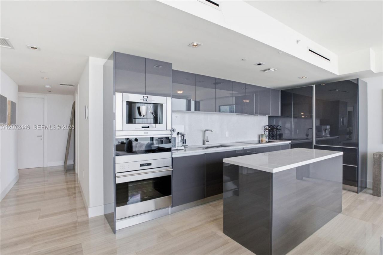 1451 Brickell Ave , Unit 2501, Miami, FL 33131 Photo