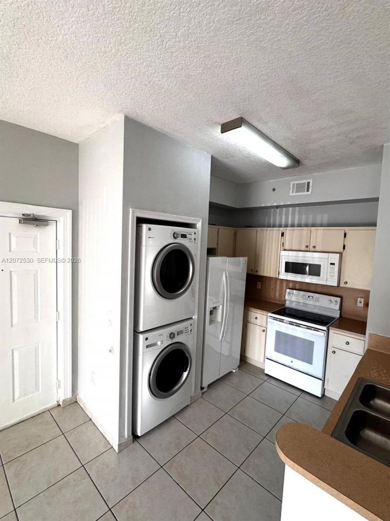 7330 NW 114th Ave, Unit 107-5, Doral, FL 33178 Photo