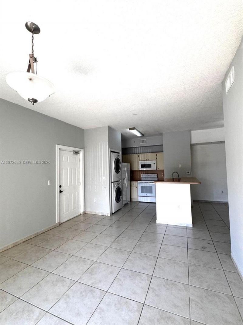 7330 NW 114th Ave, Unit 107-5, Doral, FL 33178 Photo