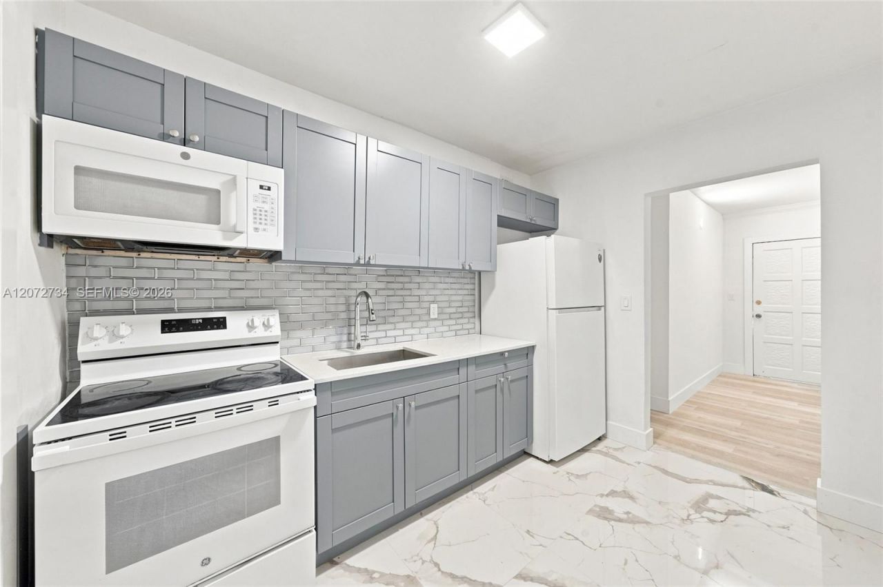 219 NW 10th Ave , Unit APT #2, Miami, FL 33128 Photo