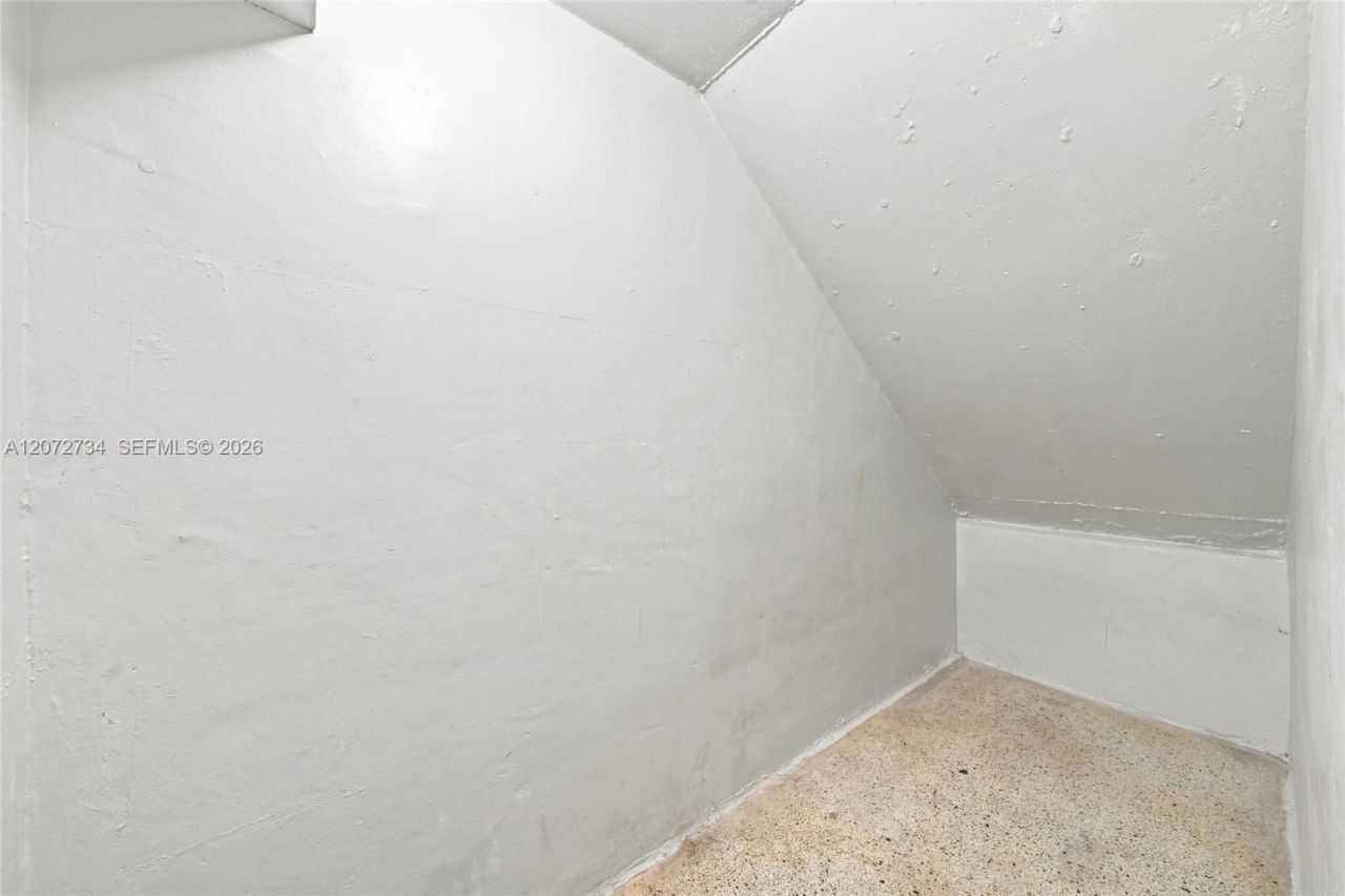 219 NW 10th Ave , Unit APT #2, Miami, FL 33128 Photo