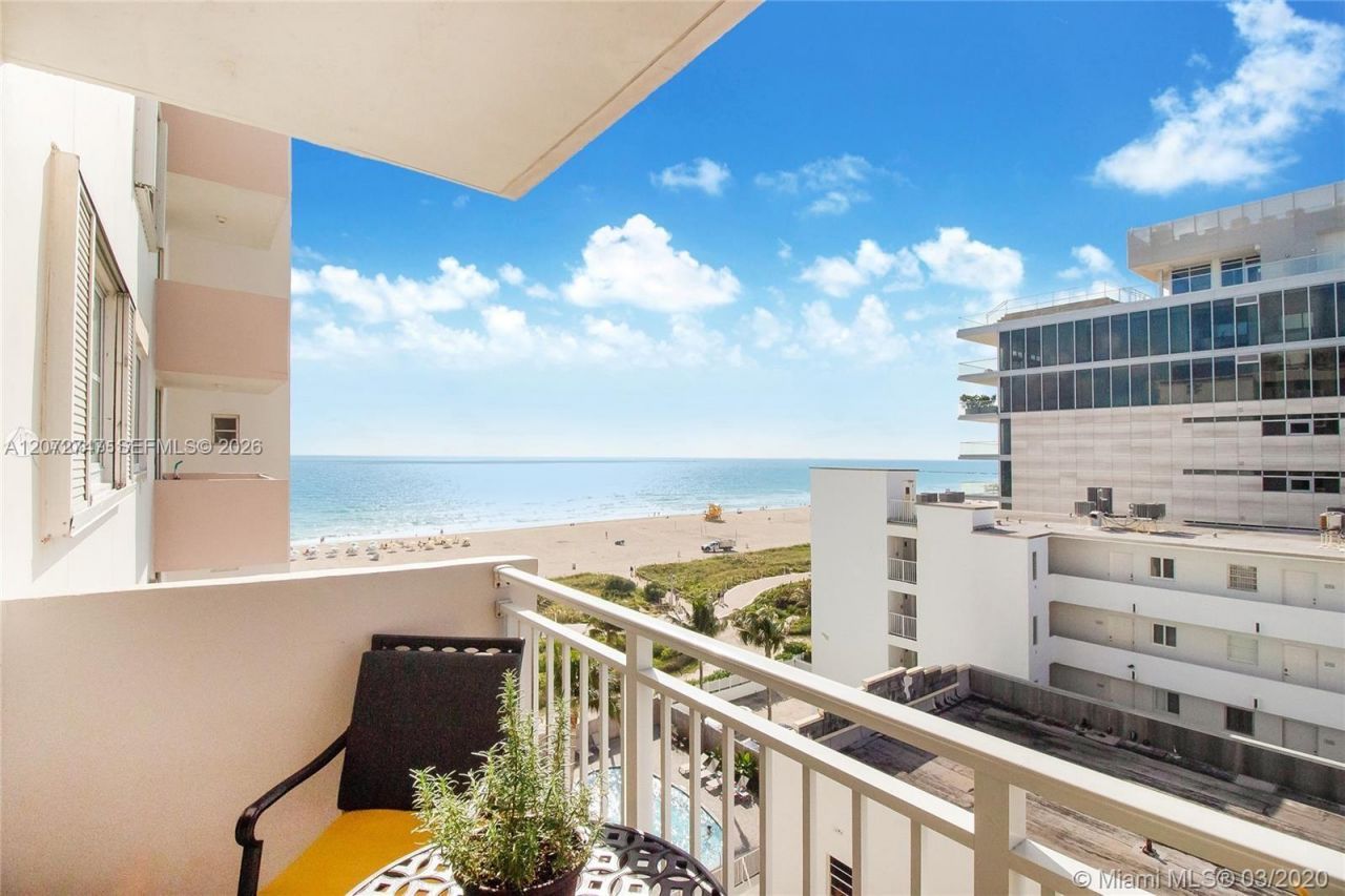 345 Ocean Dr, Unit 408, Miami Beach, FL 33139 Photo