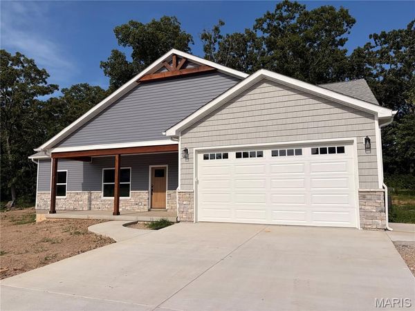 552 Hawthorn Lane , Sullivan, MO 63080