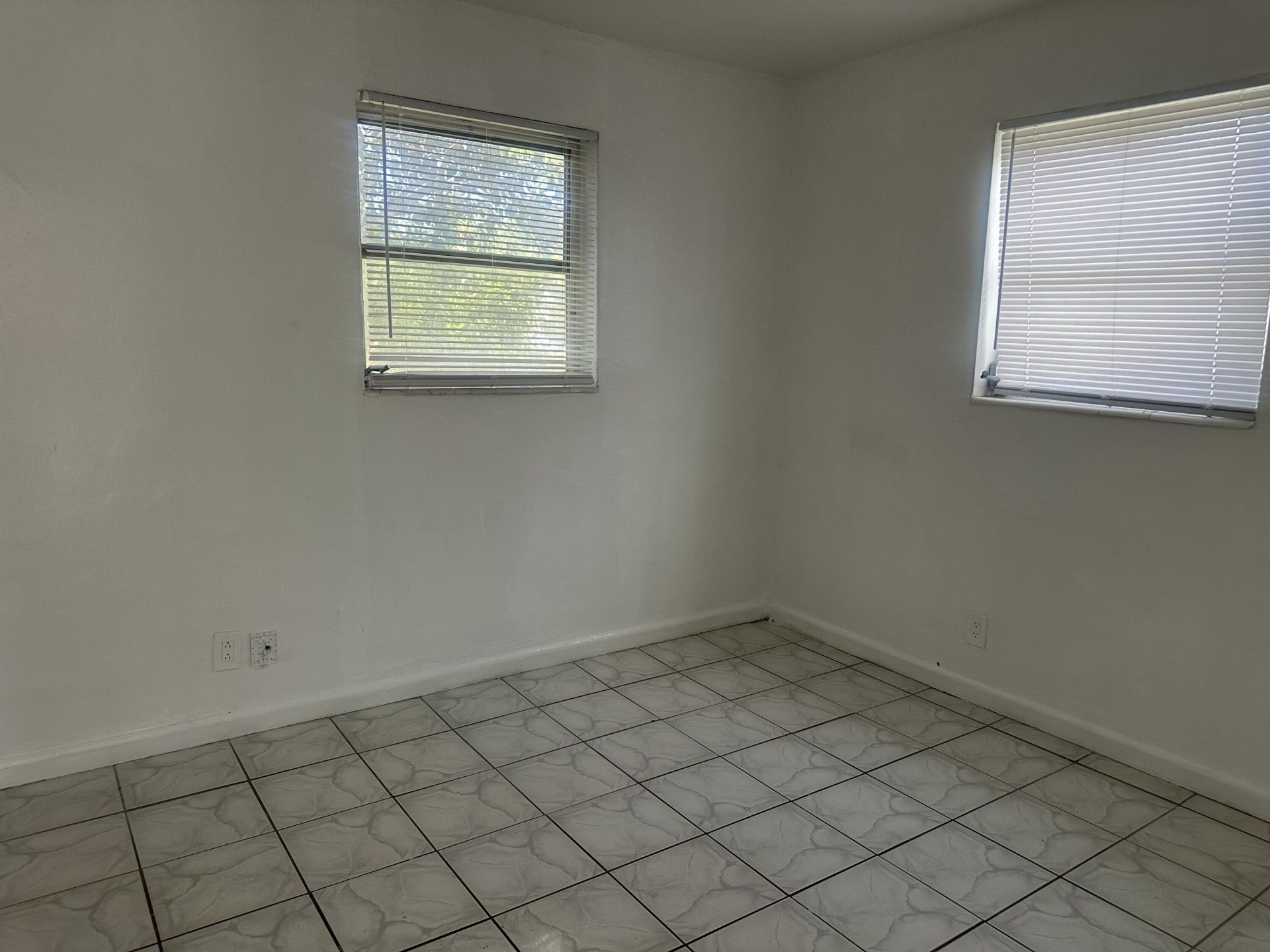 4120 NW 39th Avenue, Lauderdale Lakes, FL 33309 Photo