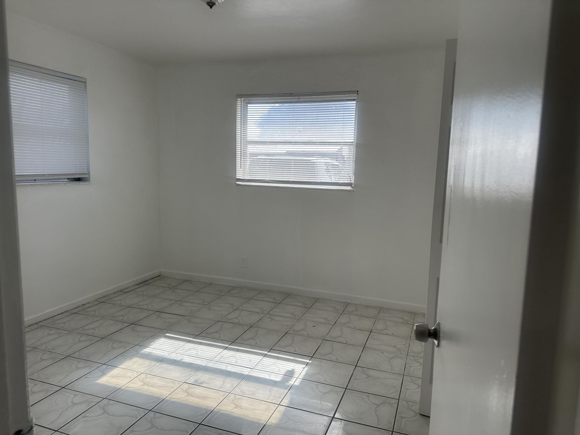 4120 NW 39th Avenue, Lauderdale Lakes, FL 33309 Photo