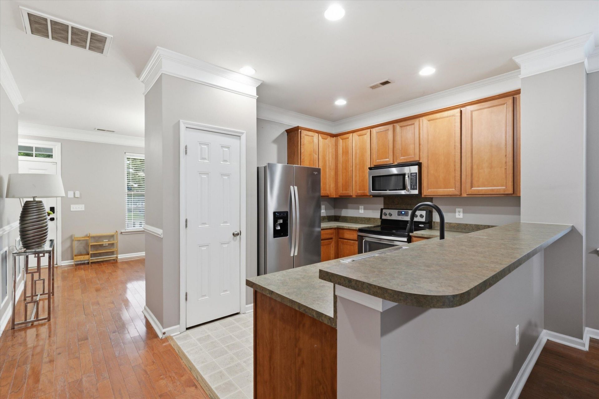 222 Oglethorpe Circle Photo 10