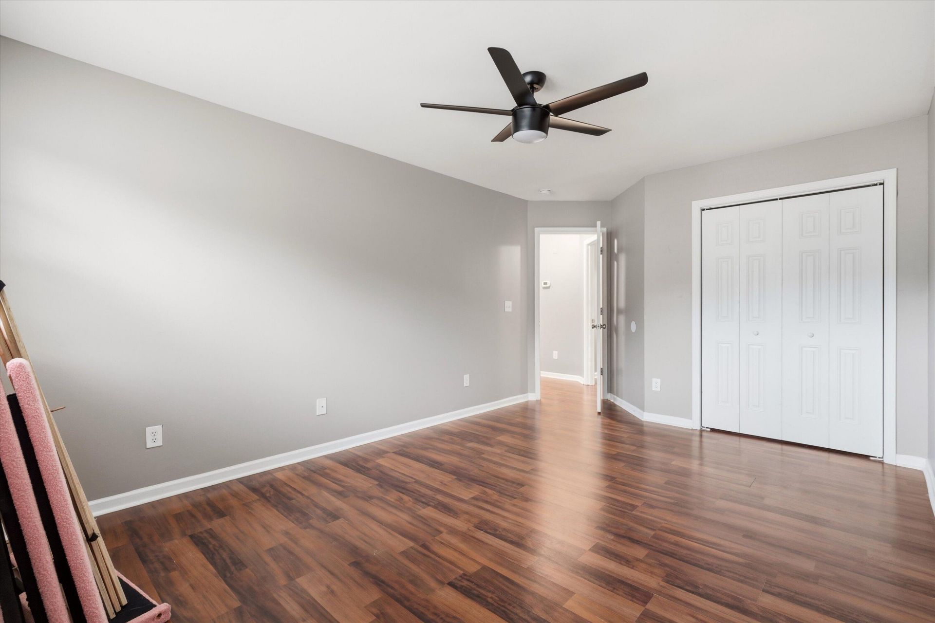 222 Oglethorpe Circle Photo 18