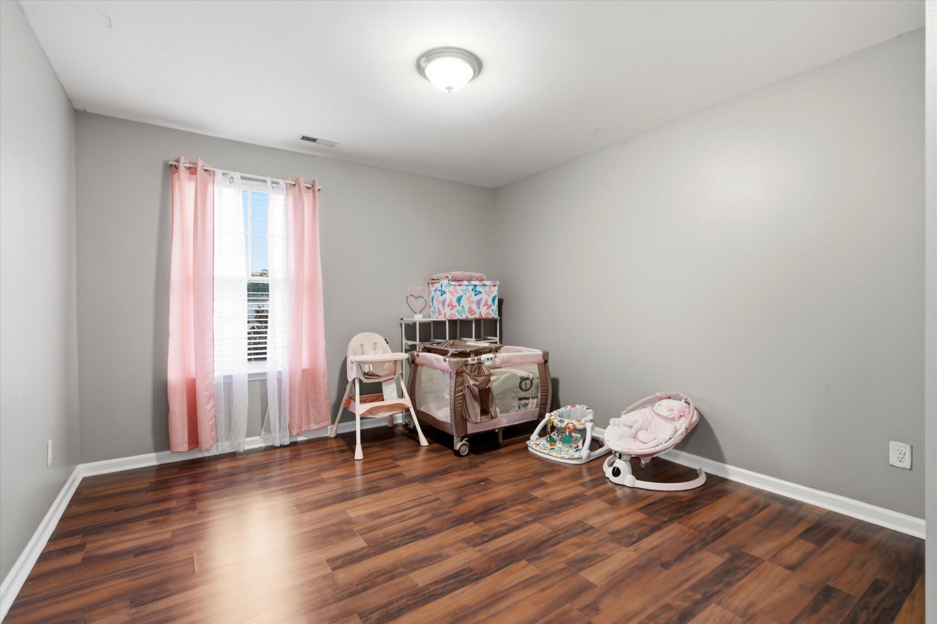 222 Oglethorpe Circle Photo 19