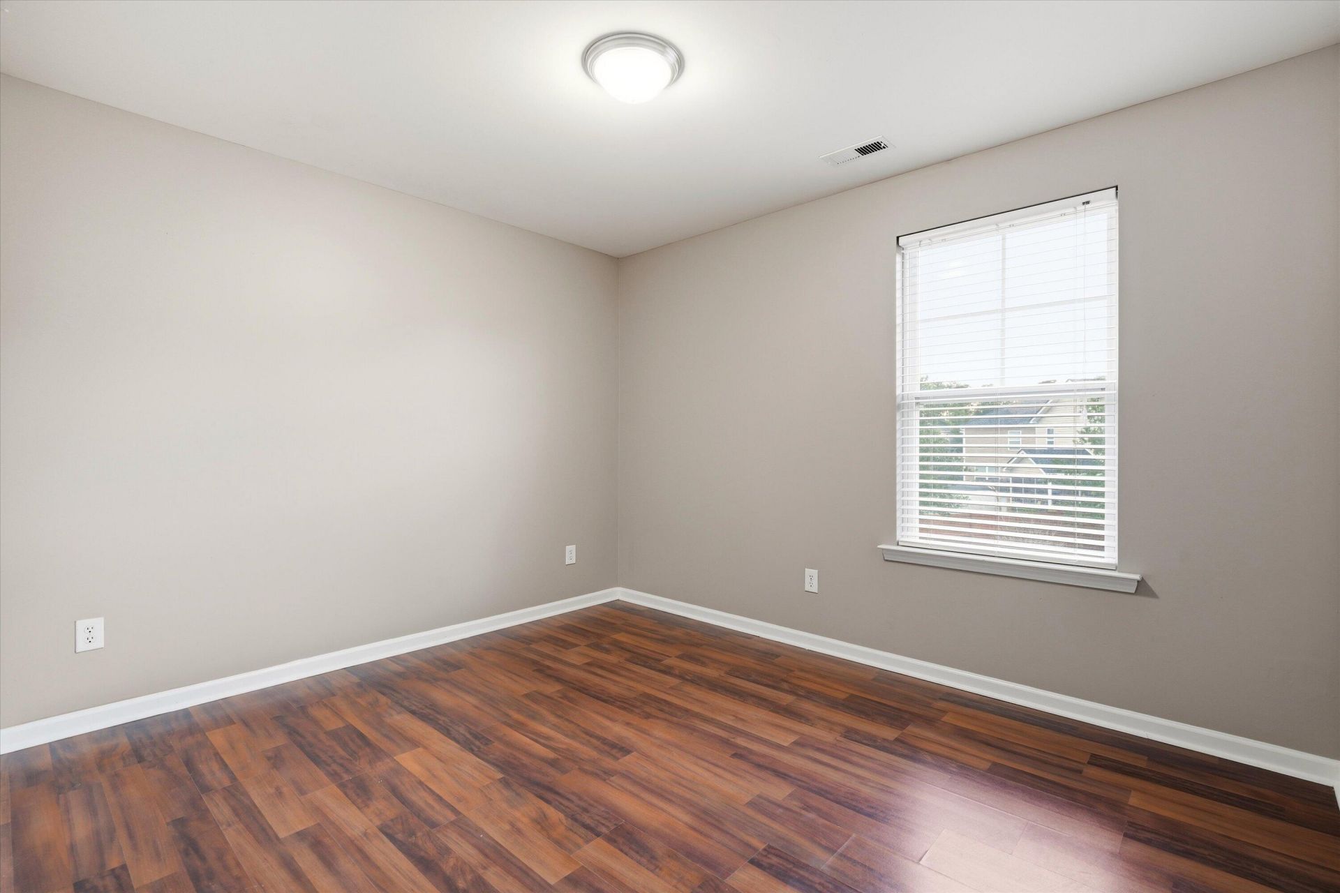222 Oglethorpe Circle Photo 20
