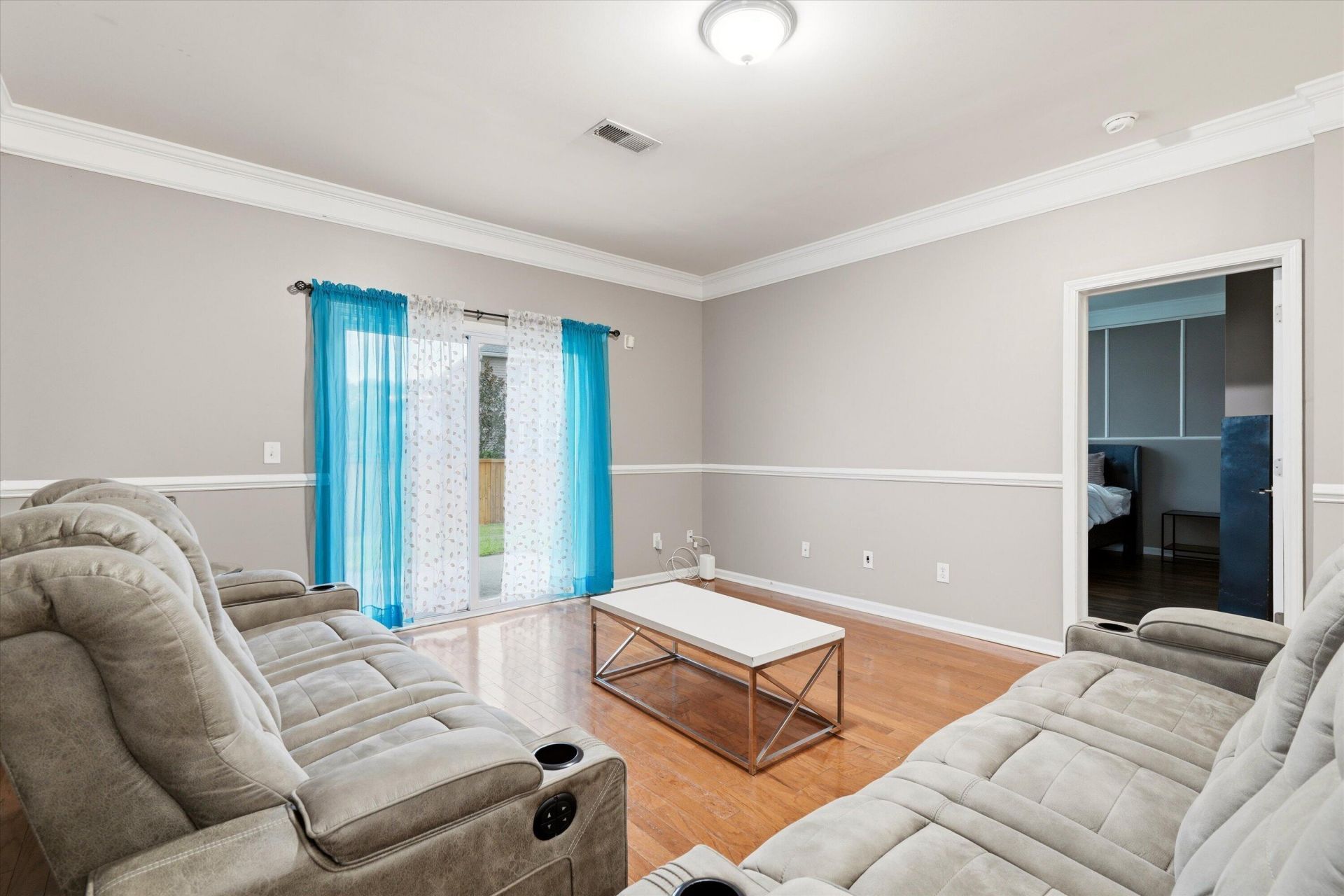 222 Oglethorpe Circle Photo 6