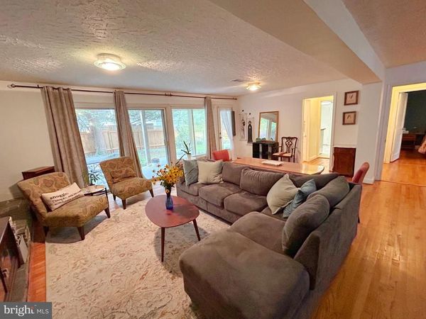 4018 N TAYLOR STREET, ARLINGTON, VA 22207