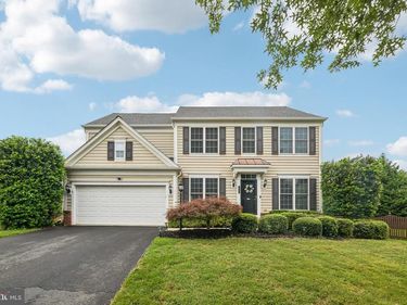 10810 VALLEY FALLS COURT, MANASSAS, VA 20112