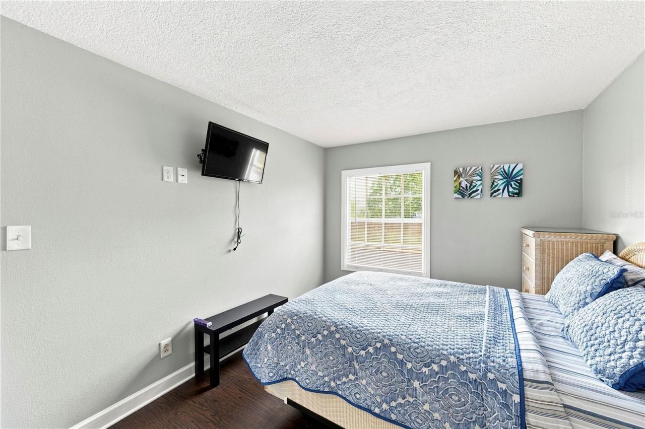 5191 Salmon Drive Se, Unit D, Saint Petersburg, FL 33705 Photo