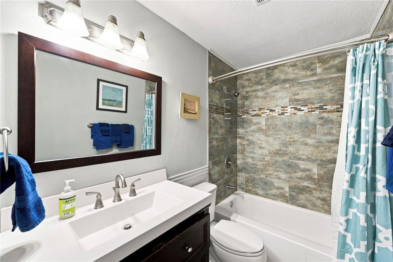 5191 Salmon Drive Se, Unit D, Saint Petersburg, FL 33705 Photo