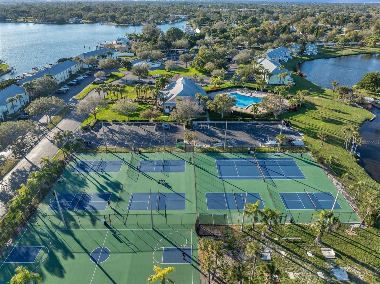5191 Salmon Drive Se, Unit D, Saint Petersburg, FL 33705 Photo