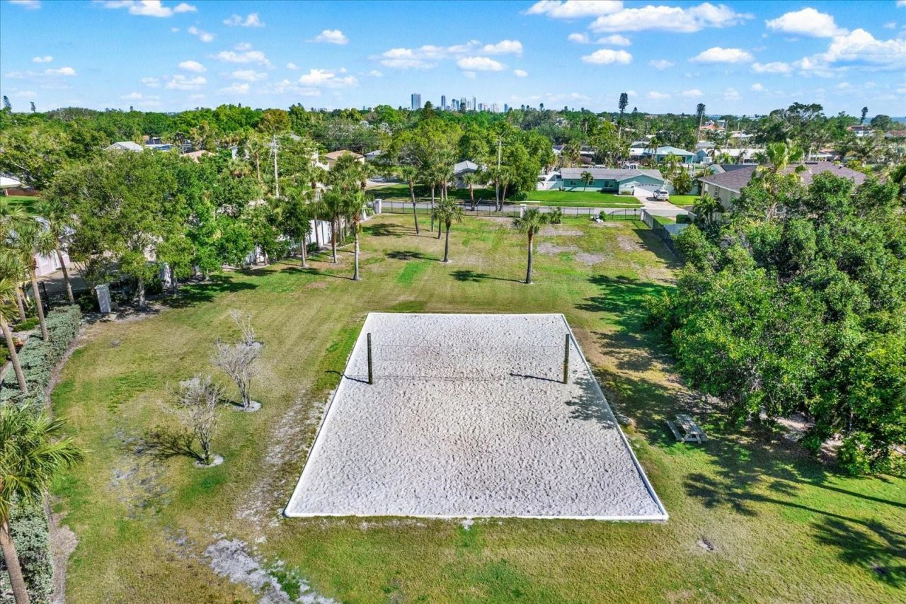 5191 Salmon Drive Se, Unit D, Saint Petersburg, FL 33705 Photo