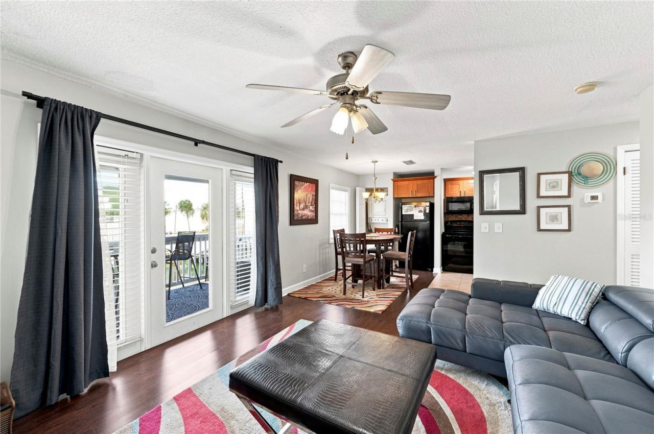 5191 Salmon Drive Se, Unit D, Saint Petersburg, FL 33705 Photo