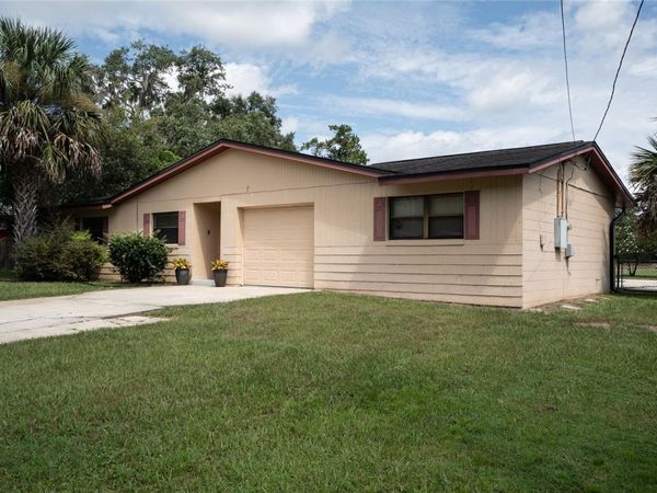 437 E OAKWOOD AVENUE, ORANGE CITY, FL 32763