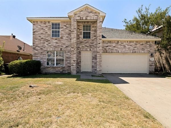 4721 Palm Ridge Drive, Fort Worth, TX 76133